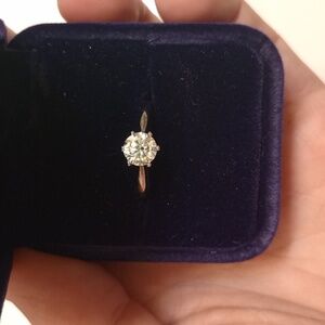 One carat moissanite diamond engagement ring